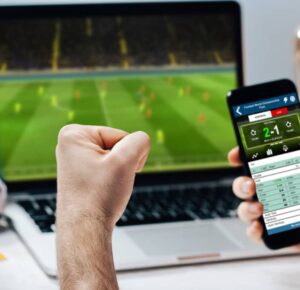 Why Sportsbetting through Online Bookmakers is the Optimum Option a Bettor Can Have?